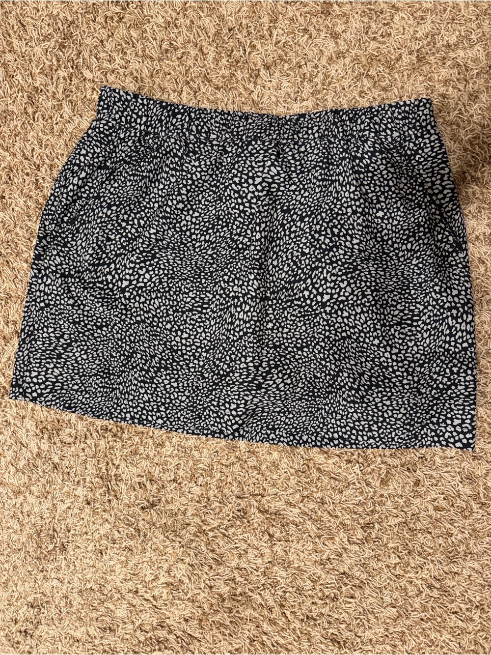 Loft Lou & Grey Women’s Black and Off White Print Skort